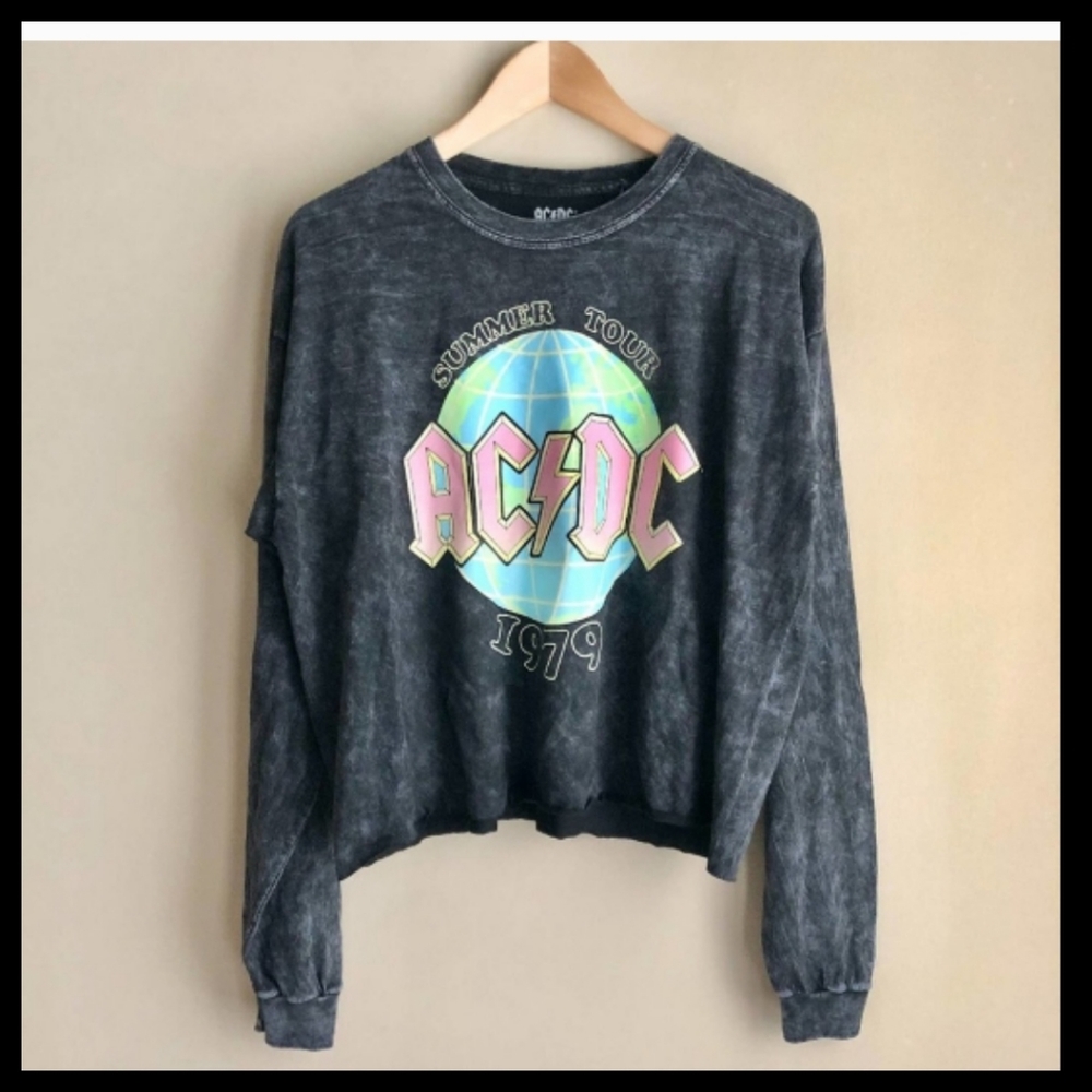 AC/DC Retro Cropped Long Sleeve bleached dyed Tee Size Med/Large▪